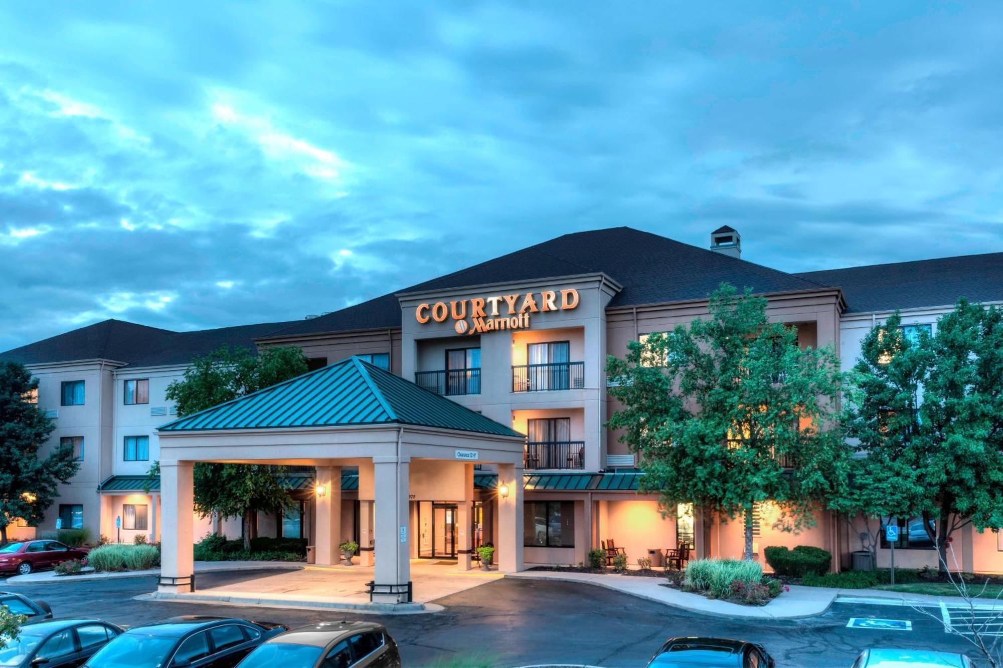 Courtyard By Marriott Wichita East Exterior foto