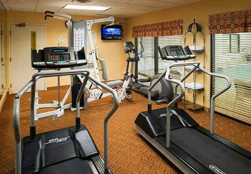 Courtyard By Marriott Wichita East Exterior foto