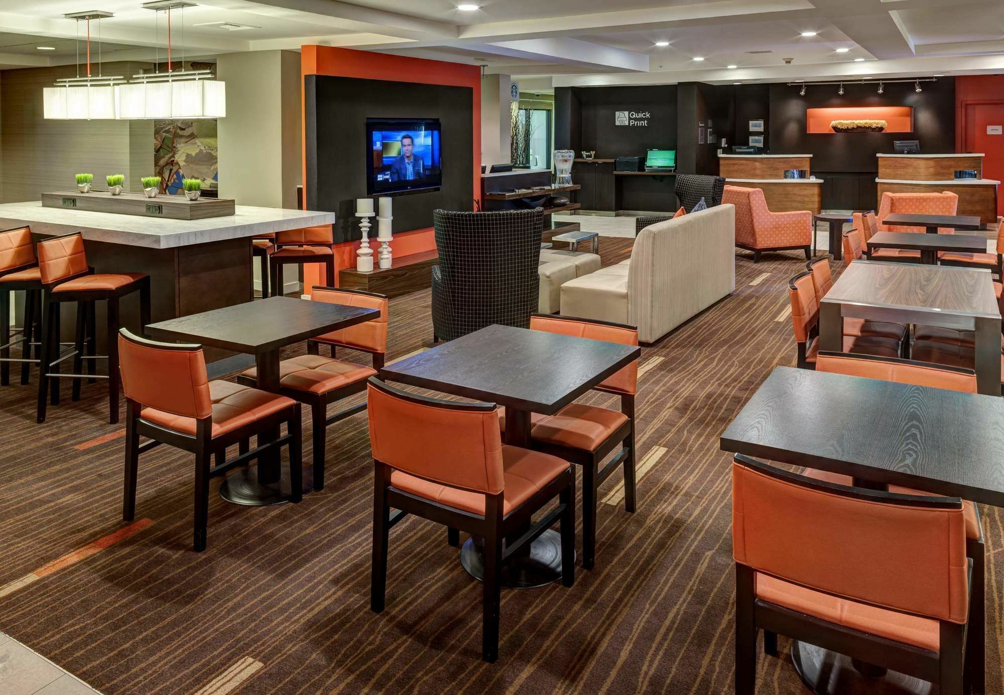 Courtyard By Marriott Wichita East Exterior foto